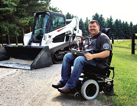 RC loader helps a quadriplegic man return to work